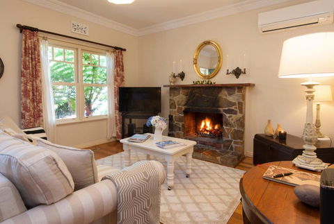 Fern Falls Cottages - Garden Cottage - Tourism Brisbane 3