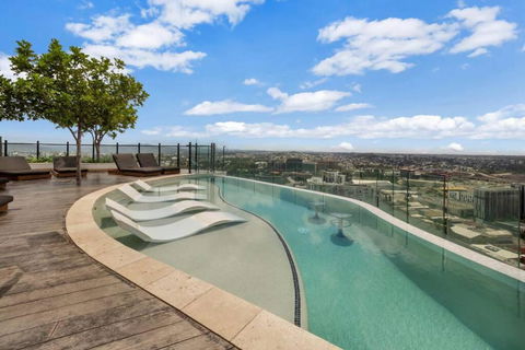 FV Peppers 2BR 2BA W Parking, Shared Spa, Gym, Pool - Brisbane 4u 0