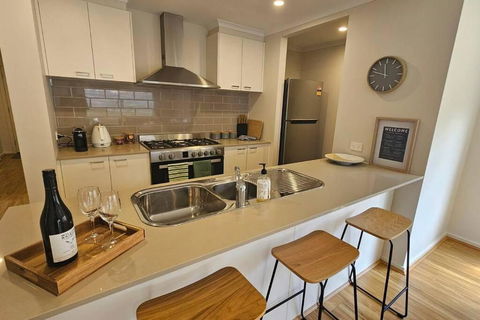 Getaway On Amaroo Way - Tourism Brisbane 4