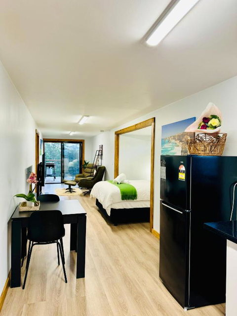 GORGE Chocolates Tiny House - Tourism Brisbane 3