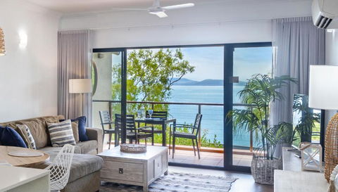 Haven On Hamilton Island -private Apartment With Views & Buggy Fully Renovated In 2023 - Tourism Brisbane 0
