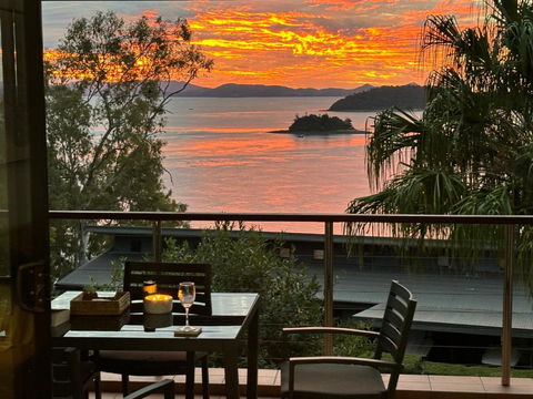 Haven On Hamilton Island -private Apartment With Views & Buggy Fully Renovated In 2023 - Tourism Brisbane 1
