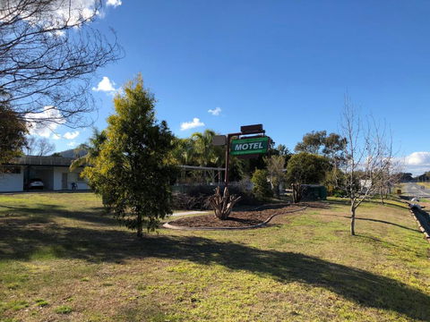 Green Door Motel - Tourism Brisbane 1