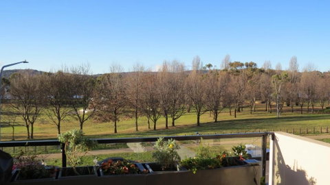 GREENWAY WATERS 2 Bed Apartment - Brisbane Tourism 2