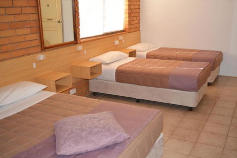 Grong Grong Motor Inn - Tourism Brisbane 3
