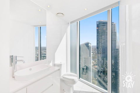 H Residences - QStay - Brisbane Tourism 1