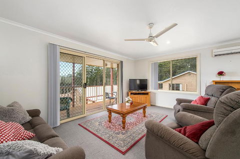 H1211 Mission Terrace Lakewood Heights Estate - Tourism Brisbane 0