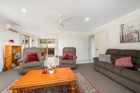 H1211 Mission Terrace Lakewood Heights Estate - Tourism Brisbane 2