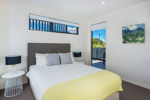 H6B - Round About Bulimba - Brisbane Tourism 2
