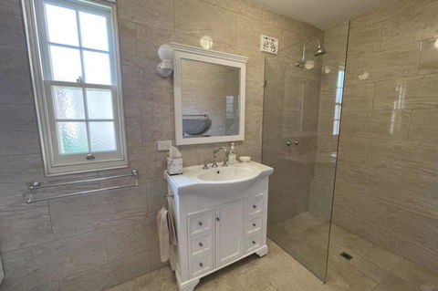 Halcyon 11 The Strand Port Elliot - WIFI - Pet Friendly - No Linen Included - Tourism Brisbane 2