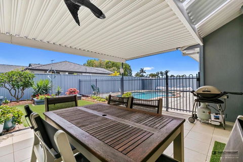HALYCON HOUSE - Brisbane Tourism 1