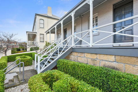 Hampden Neuve - Luxury Georgian Cottage - Tourism Brisbane 1