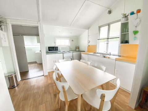 Happy Days - Burrum Heads- Close To Boatramp- 2BR - Tourism Brisbane 3