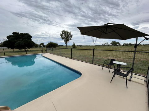 Happy Wanderer Motel Lake Boga ON THE LAKE WITH LAKE VIEWS - Tourism Brisbane 1