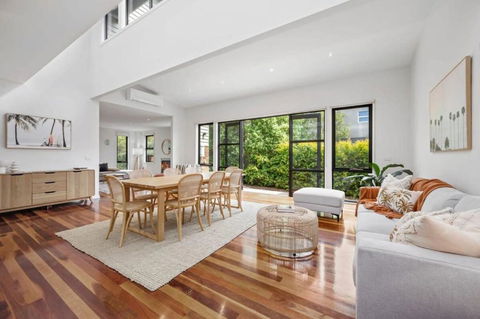 Haven Beach House - Tourism Brisbane 0