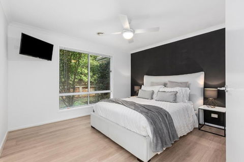 Haven In Grove Quiet Area, Comfort, Close To Beach And Shops - Tourism Brisbane 0