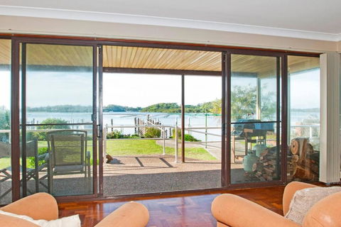 HAIS18G - Riverside Delight - Brisbane 4u 3