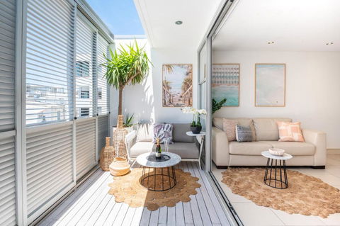 HolidayRento Boutique Terrace Apt In Bondi Beach - Tourism Brisbane 0
