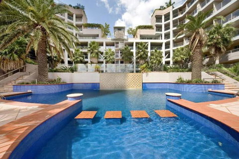 HELP1 - Chatswood Charm Central Apartment Near Station - Tourism Brisbane 0