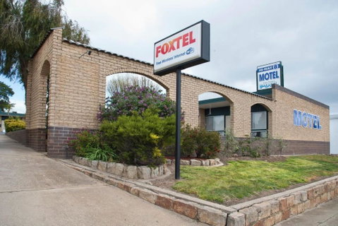 Hi Way Eight Motor Inn - Brisbane Tourism 1