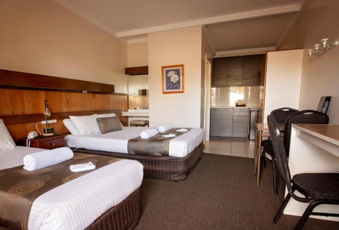 Hi Way Eight Motor Inn - Brisbane Tourism 2