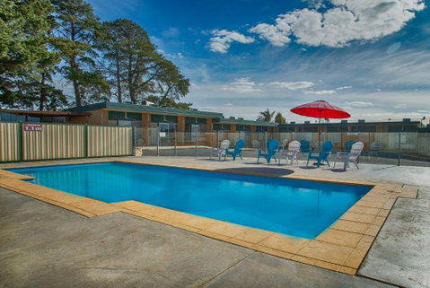 Hi Way Eight Motor Inn - Brisbane Tourism 0