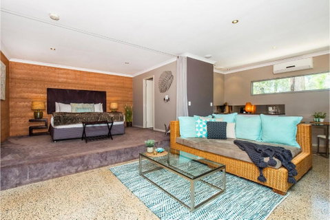 Hidden Valley Eco Spa Lodges & Day Spa - Tourism Brisbane 3