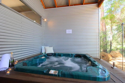Hidden Valley Eco Spa Lodges & Day Spa - Tourism Brisbane 1