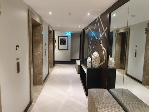 High-End Apartment In The Soul Of Surfers Paradise - Tourism Brisbane 1