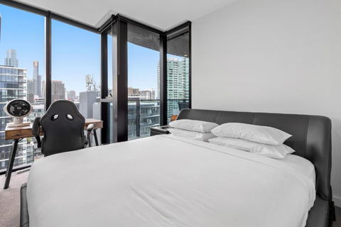 High-Rise Inner-City 2-Bed With Sauna, Gym & Spa - Tourism Brisbane 1