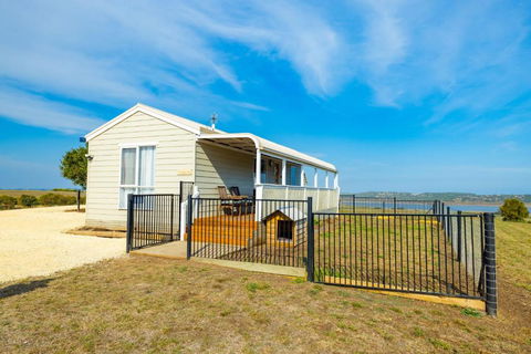 High View Family Cottages - Tourism Brisbane 2