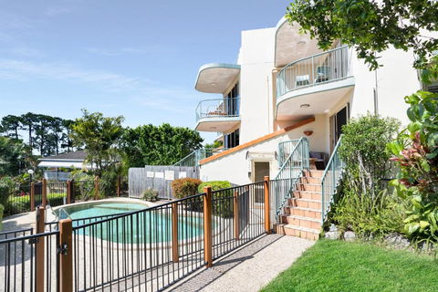 Highwater Haven - Ocean View Apartment. 300m To Beach. Pet Friendly - Tourism Brisbane 0