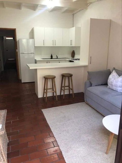 Historic Cottage - Tourism Brisbane 1