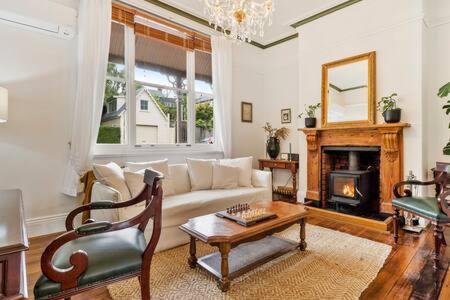 Historic Home Close To CBD 3Brm With Views - Tourism Brisbane 1