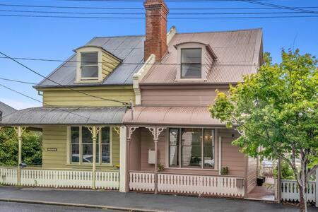 Historic Home Close To CBD 3Brm With Views - Tourism Brisbane 3