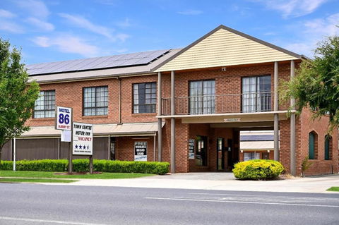 Holbrook Town Centre Motor Inn - Tourism Brisbane 1