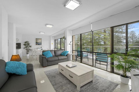 Holiday Central, Tasman Towers Unit 2, 3 Munster Street, - Tourism Brisbane 2