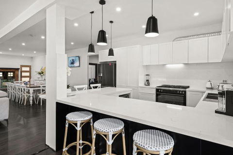 Holiday Homestead - Large Farm Stay Style Home - Tourism Brisbane 0