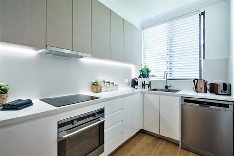 HolidayRento Bondi Beach Air Con, Parking And Pool - Tourism Brisbane 0