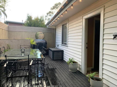 Holy Cowes! - Close To The Cowes Shops And Beach - Tourism Brisbane 0