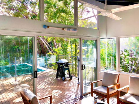 Ibis 3 House - Brisbane 4u 1