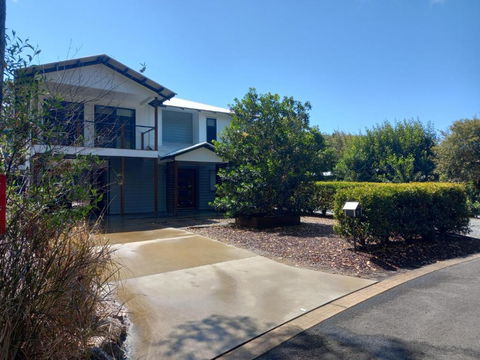 Ibis 9 House - Tourism Brisbane 0