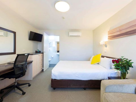 Ibis Styles Canberra Tall Trees - Tourism Brisbane 0