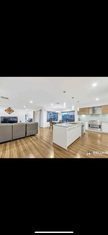 Home Away From Home Private Room1 - Tourism Brisbane 1