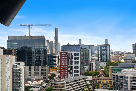 Homely 1-Bedroom With Parking And Wifi - Tourism Brisbane 2