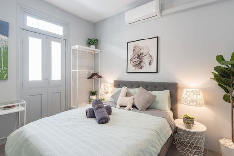 Homely Double Room - AC - 1Min Walk To Central - Close To Darling Harbour Chinatown CBD - Shared Bathroom - Tourism Brisbane 0