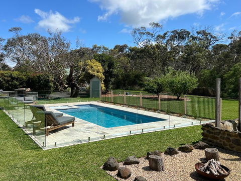 Homestead Pool House, Heated Pool, Spa, Basketball Court, Playground, Close To Adventure Park, Wineries, Golf, Beaches - Tourism Brisbane 0