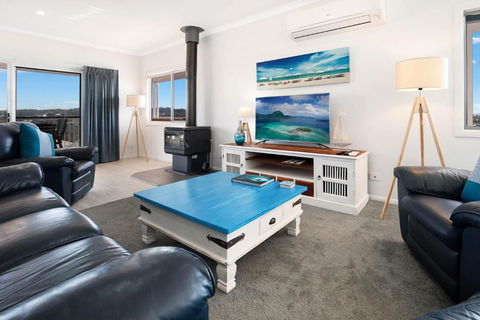 Horseshoe Bay House - Entire Home - Tourism Brisbane 2