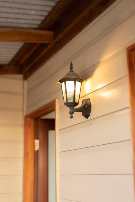 House Of Fairy Wren -Charming Queenslander Cottage Mins Drive To Brisbane CBD And Gabba Stadium! - Brisbane Tourism 2