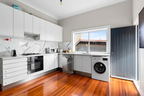 Huge Harbour View Apartment In Historic Home - Tourism Brisbane 3